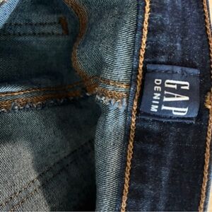 GAP Women’s Classic Blue Jeans True Skinny
